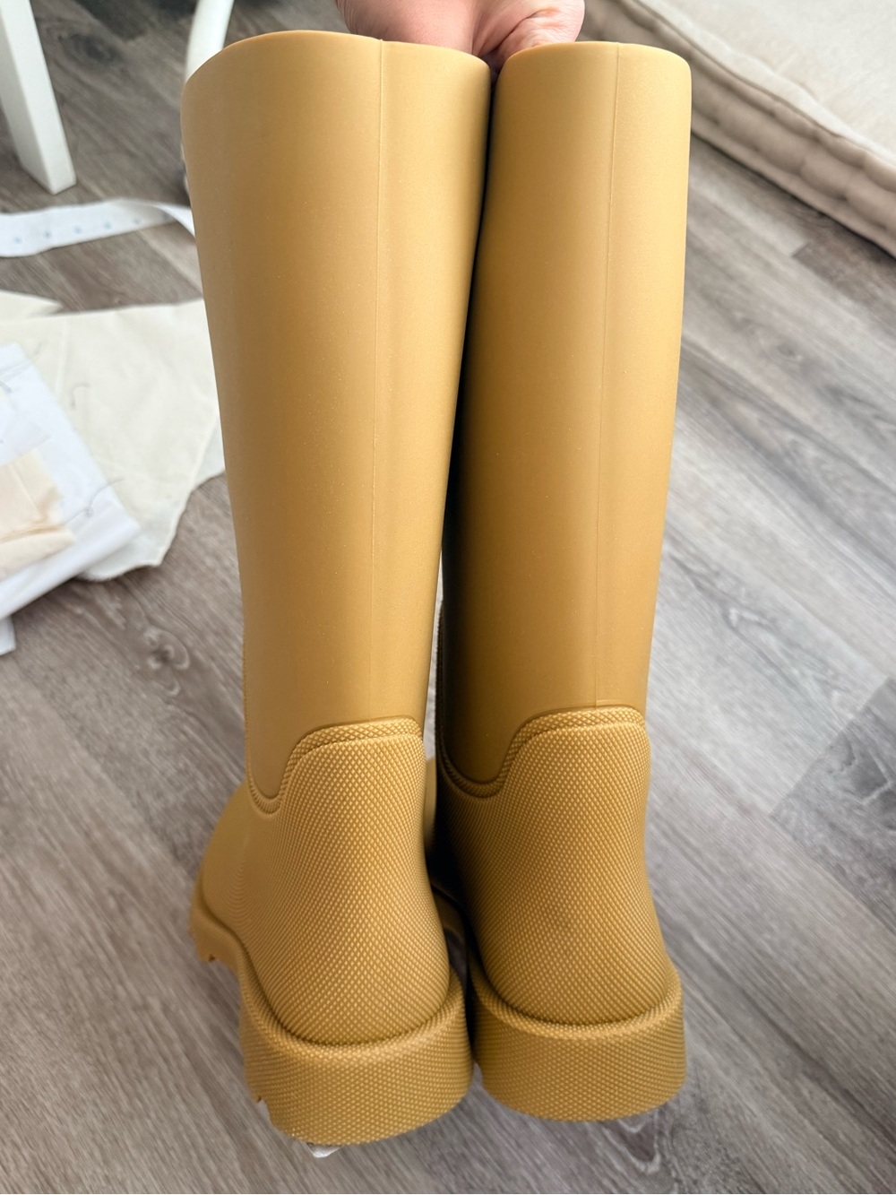 Burberry Mustard Yellow Chunky Lug Rain Boots - Picture 4 of 7
